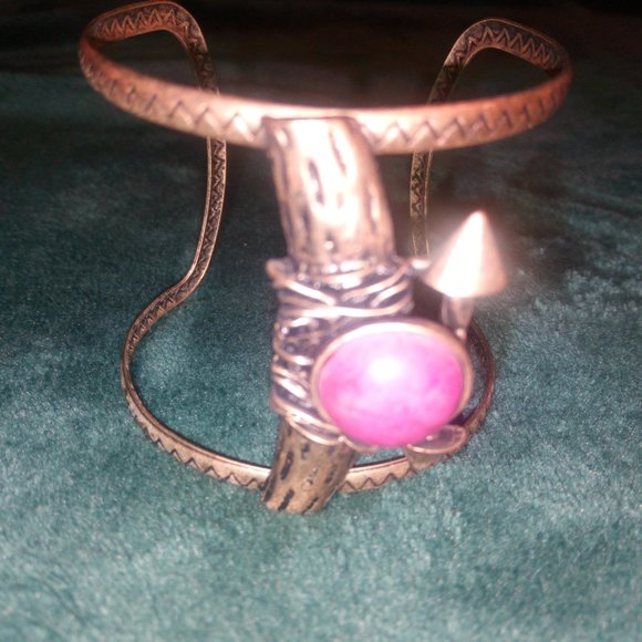 NEW Adjustable Antiqued Gold Cuff Bracelet with Pink Stone - Picture 2 of 13